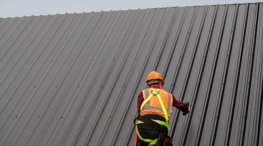 Professional residential roofers in Broadbent, OR
